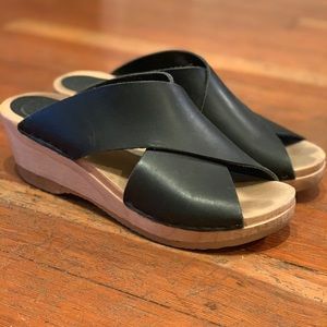 No. 6 Frida Clog Mid Wedge